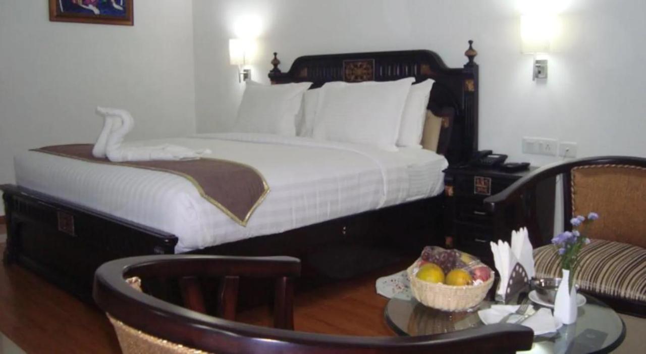 Fabhotel White Dammar 트리반드룸 외부 사진