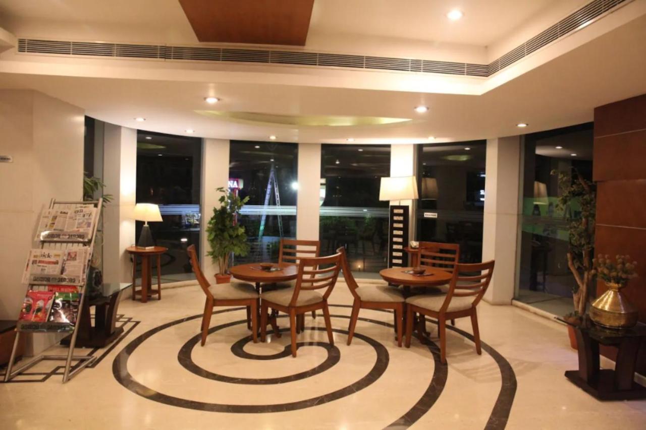 Fabhotel White Dammar 트리반드룸 외부 사진